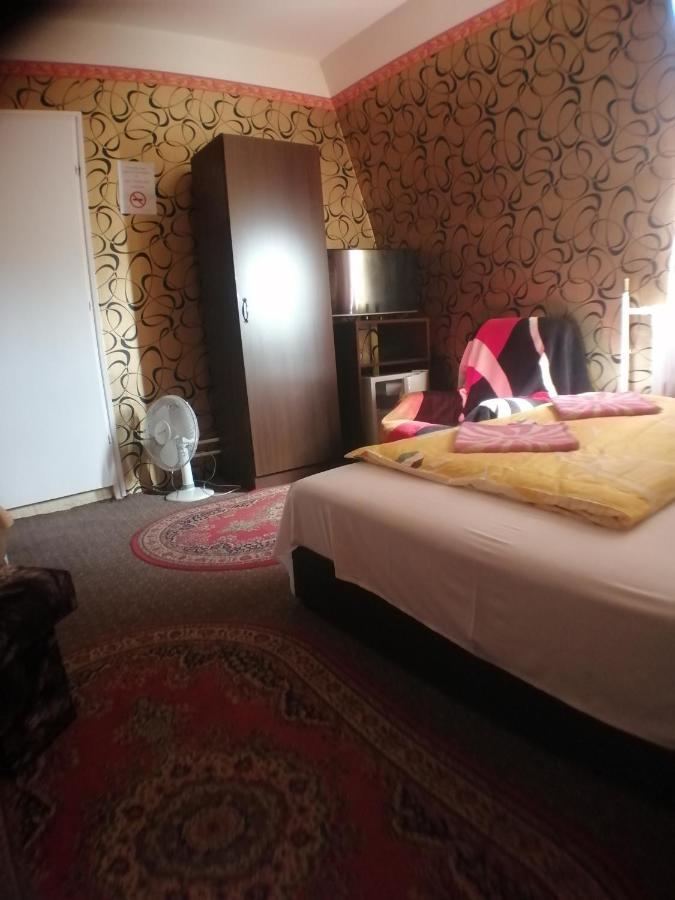 Joco Panzio Hotel Mestecǎneşti Exterior foto